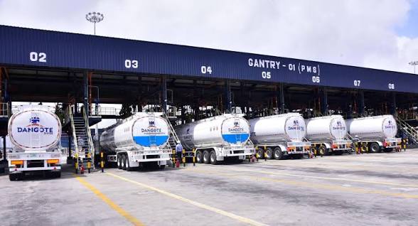 Dangote Petroleum Refinery CEO announces petrol and diesel price cuts to ease Nigerians’ burden.