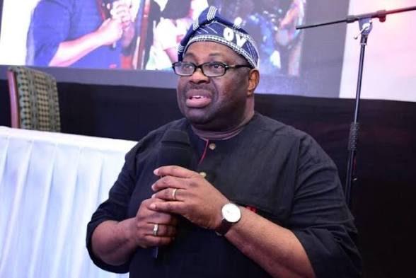 Image of Dele Momodu speaking during a political discussion while reacting to Peter Obi and the 2027 Nigerian presidential election.